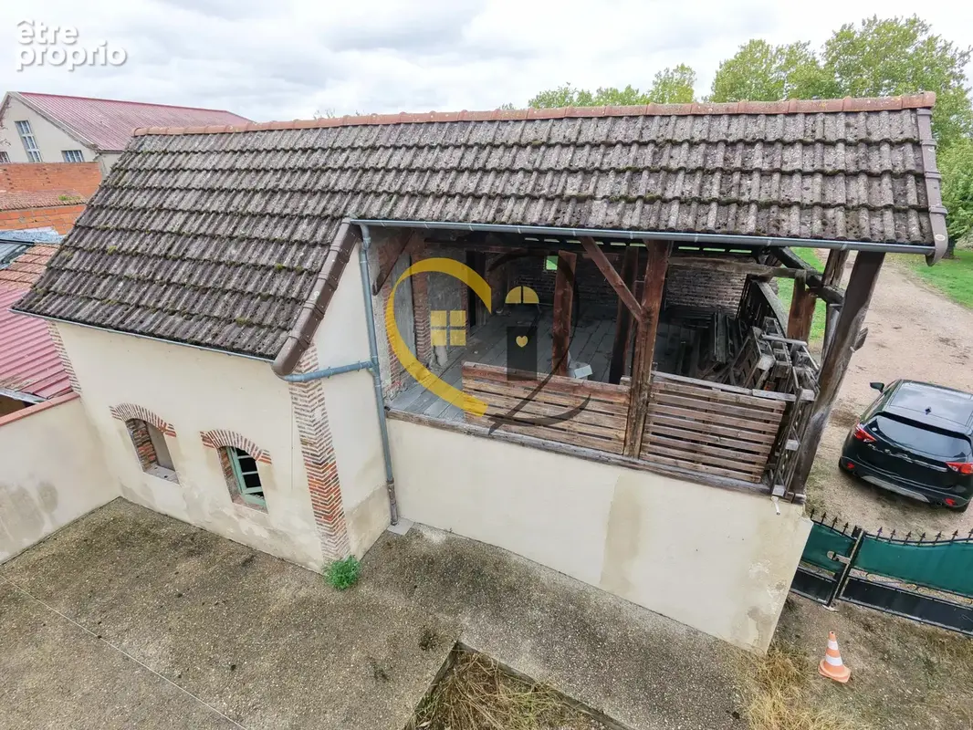 Bessay-sur-Allier – Maison de village rénovée avec fort potentiel, dépendances et terrain de 1 200 m² - photo 17