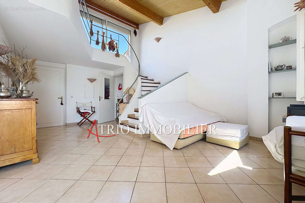 Appartement 40 m² à Cagnes-Sur-Mer  - photo 4