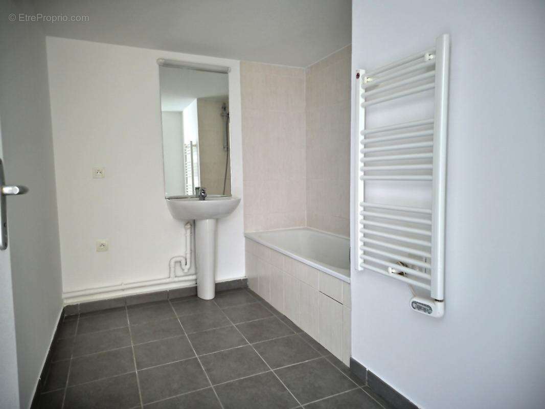 Appartement à LYON-9E