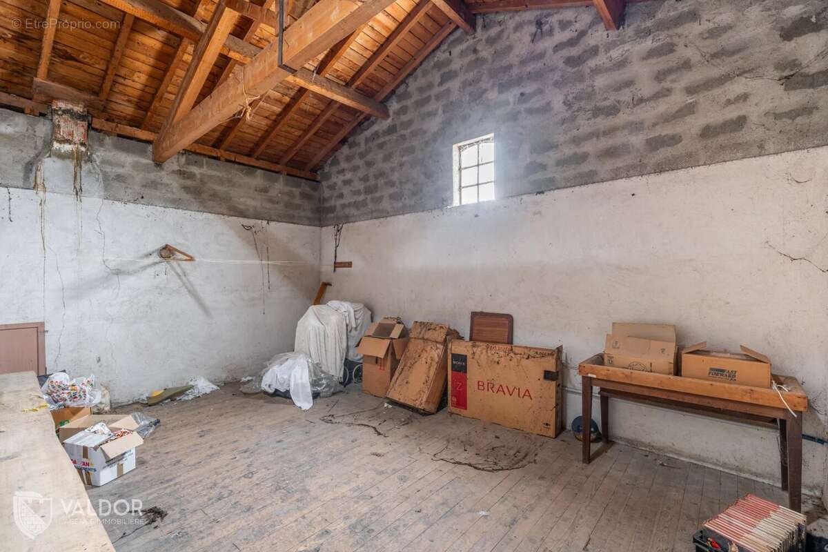 Maison à CHALEINS