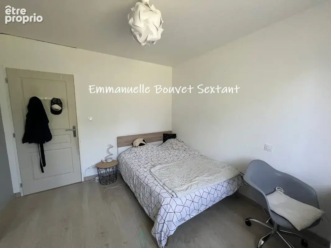 Maison contemporaine de plain-pied, 4 chambres, 2 sde, 2 wc, double-garage, 2000 m² de terrain - photo 12
