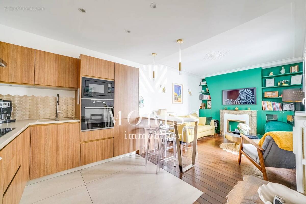Appartement à PARIS-17E