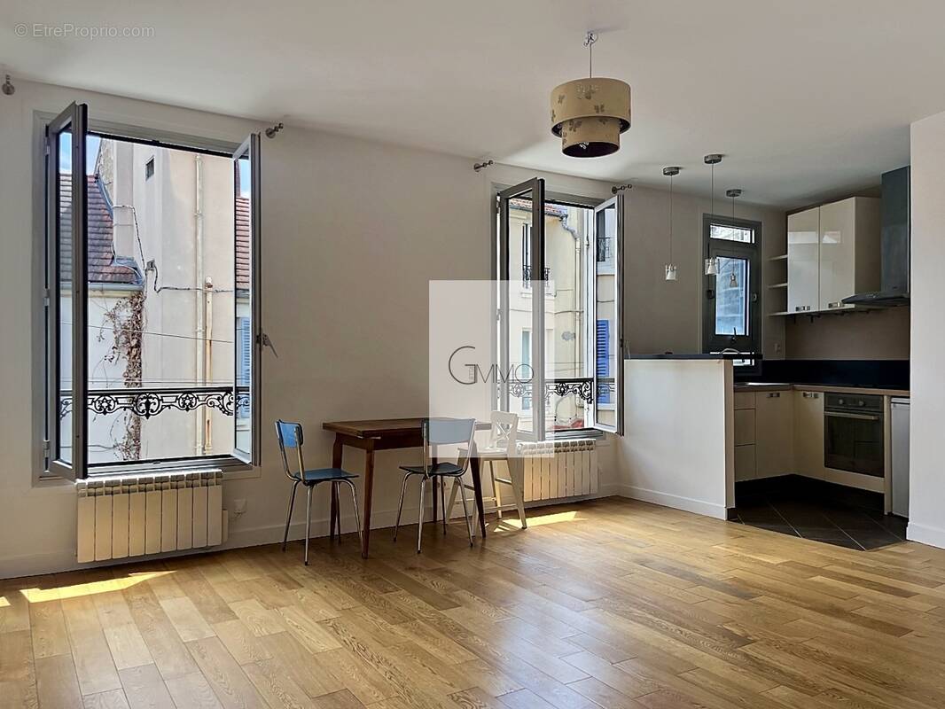 Appartement à NANTERRE