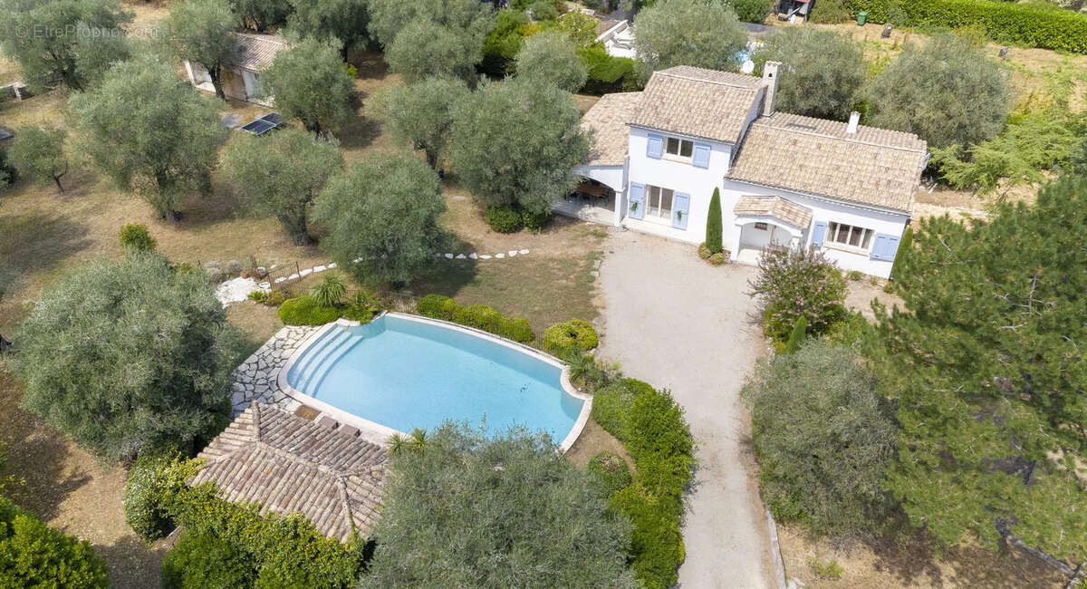 Maison à LE ROURET