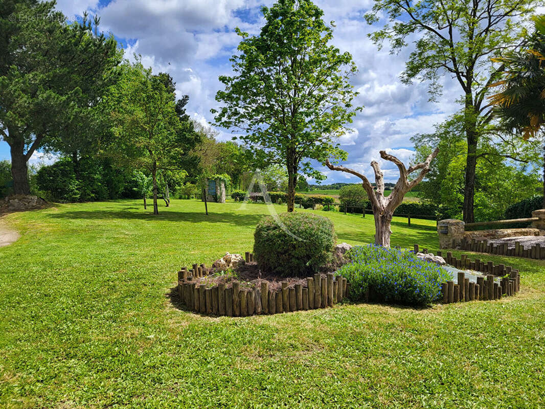 Maison à LE POIRE-SUR-VIE