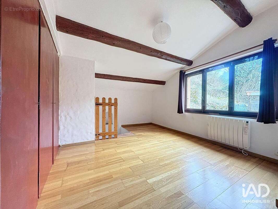 Appartement 34 m² à Taninges  - photo 9