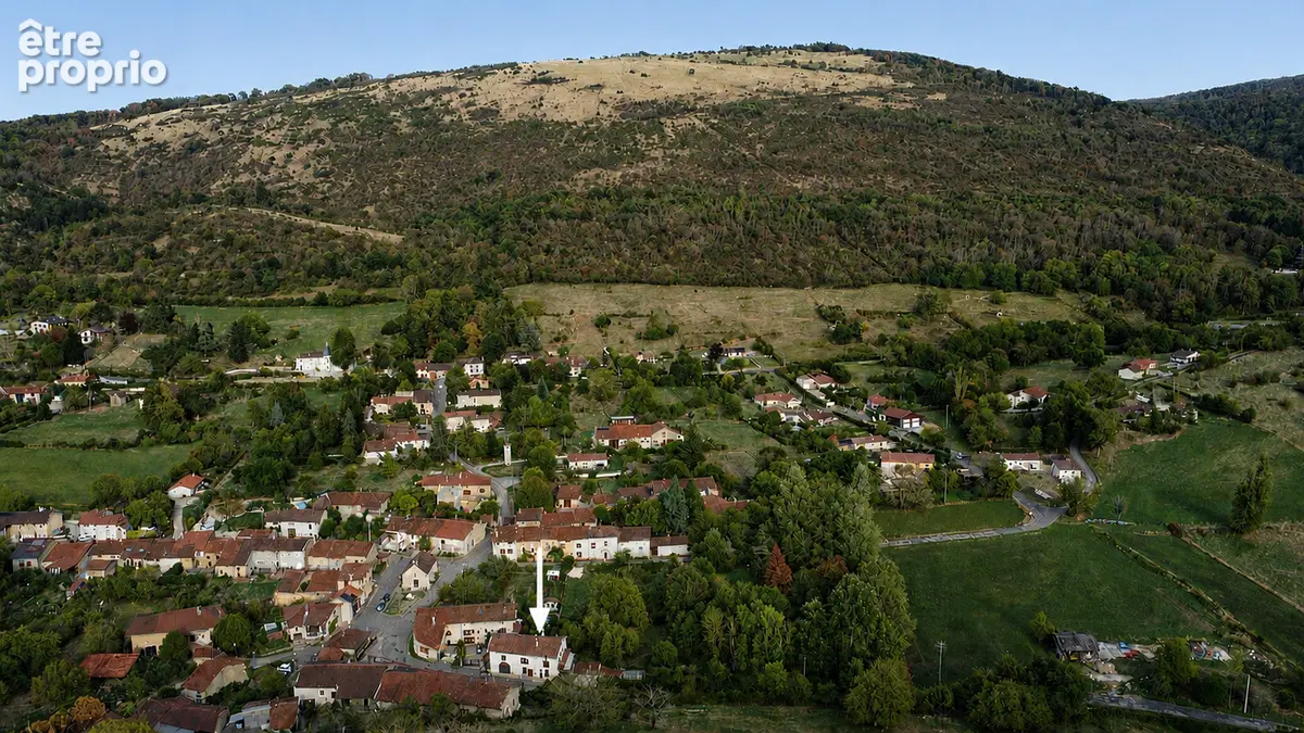 Maison à COURMANGOUX