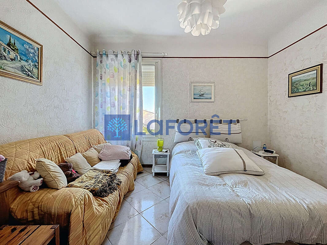 Appartement à SIX-FOURS-LES-PLAGES