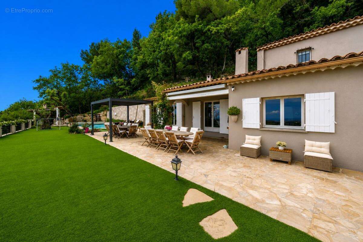 Maison à LE BAR-SUR-LOUP