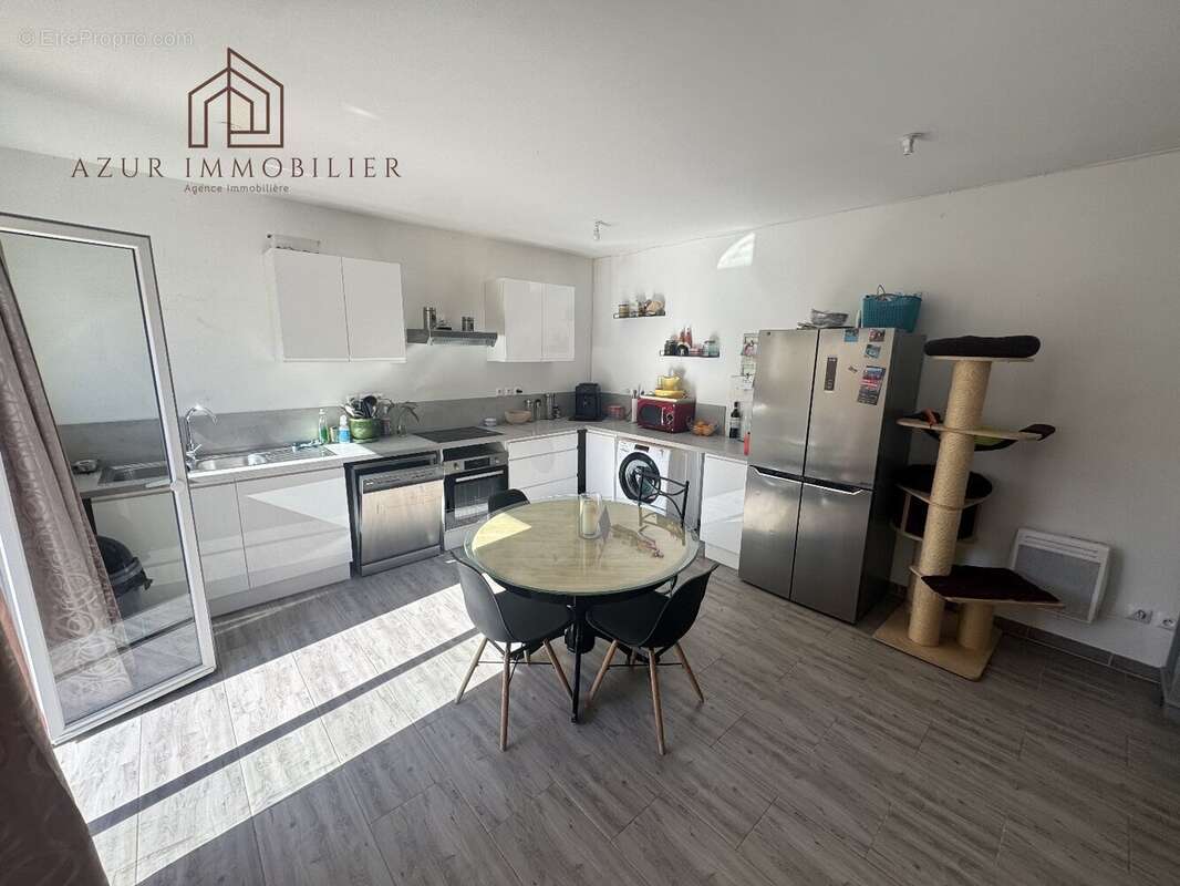 Maison à NISSAN-LEZ-ENSERUNE