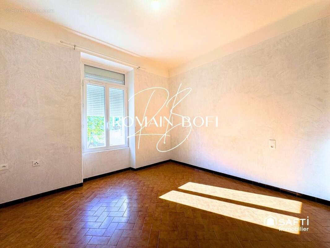 Photo 9 - Maison à CRUVIERS-LASCOURS