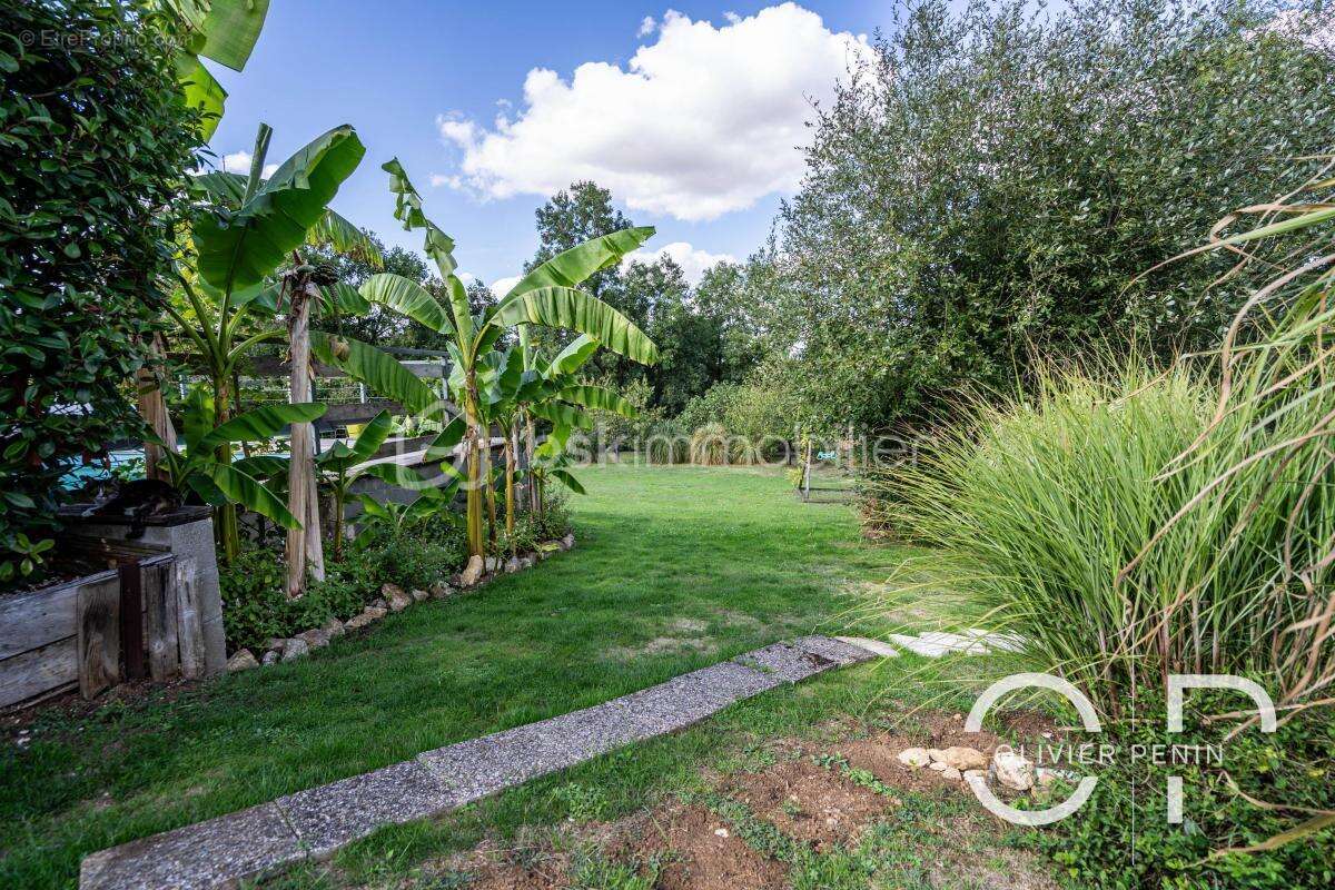 Maison 154 m² à Sciecq - photo 18