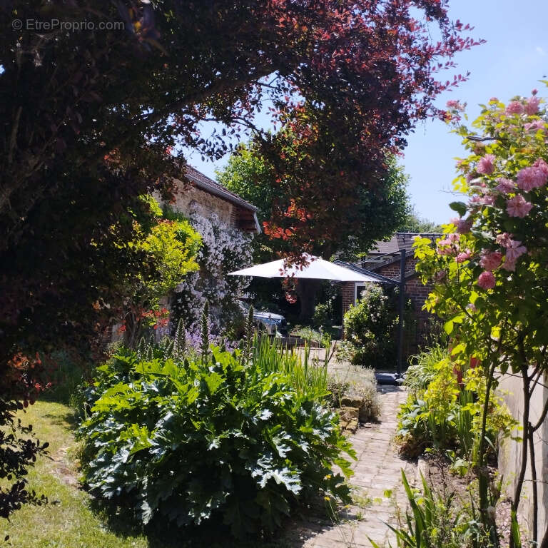 Maison à CHAUMONT-EN-VEXIN