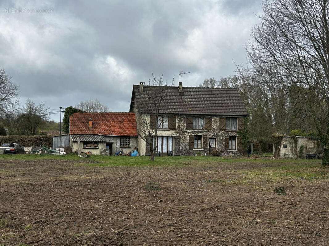 Maison à PORT-VILLEZ