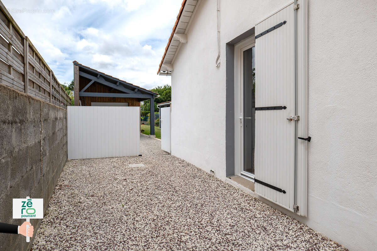 La roche-sur-yon nord   charmant plain-pied 3 chambres avec jardin et garage - photo 25