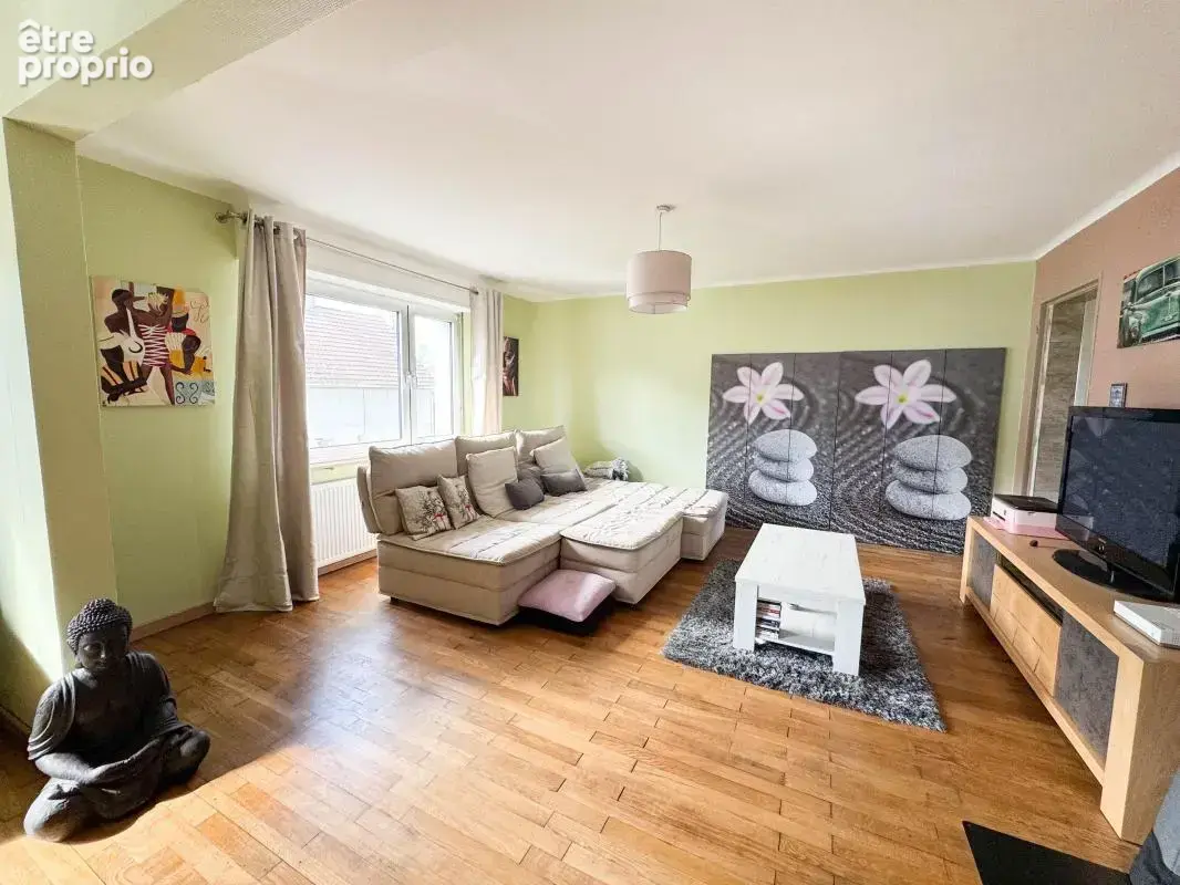Maison de plain-pied, 117 m², terrain de 33 ares et vue sur la rivière Le Val-de-Guéblange - photo 2
