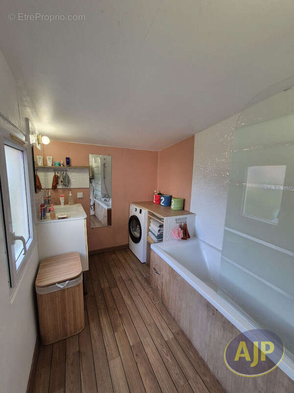 Maison à BAZOGES-EN-PAILLERS