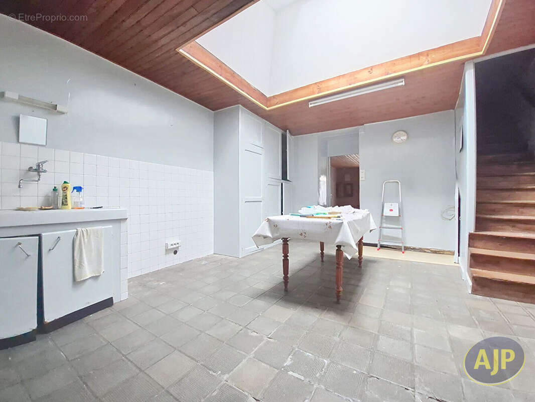 Maison à LA CHAPELLE-PALLUAU