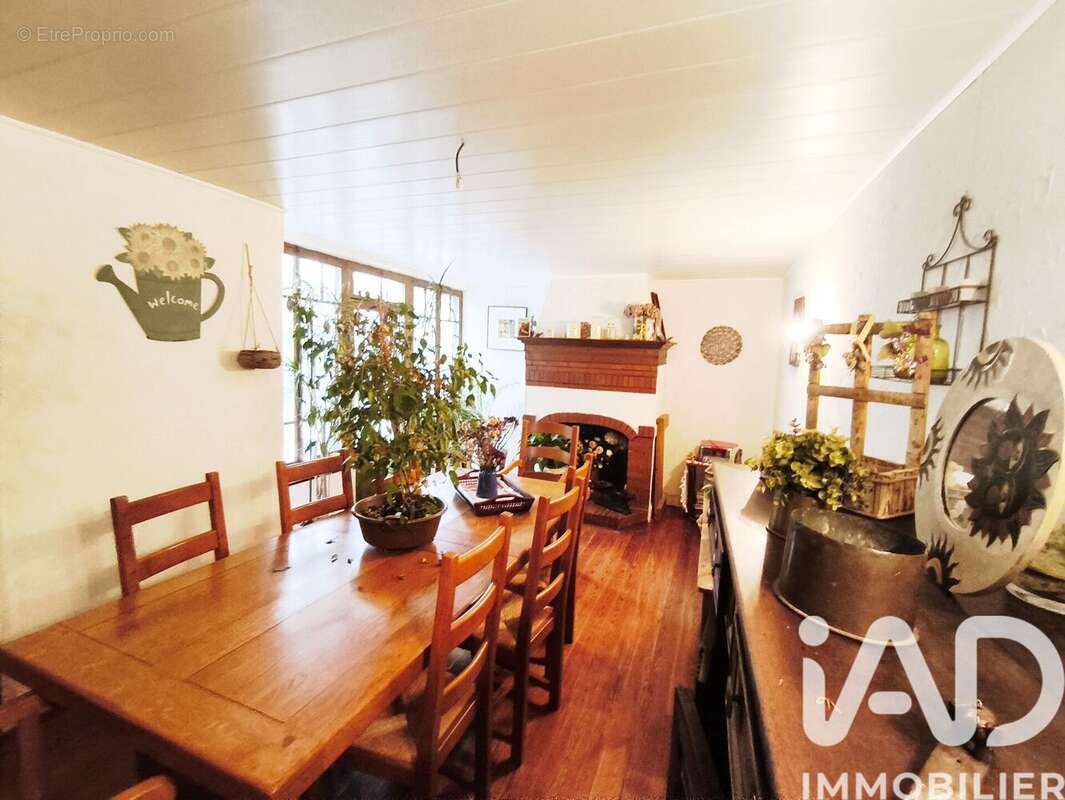 Maison 221 m² à Hirson  - photo 5