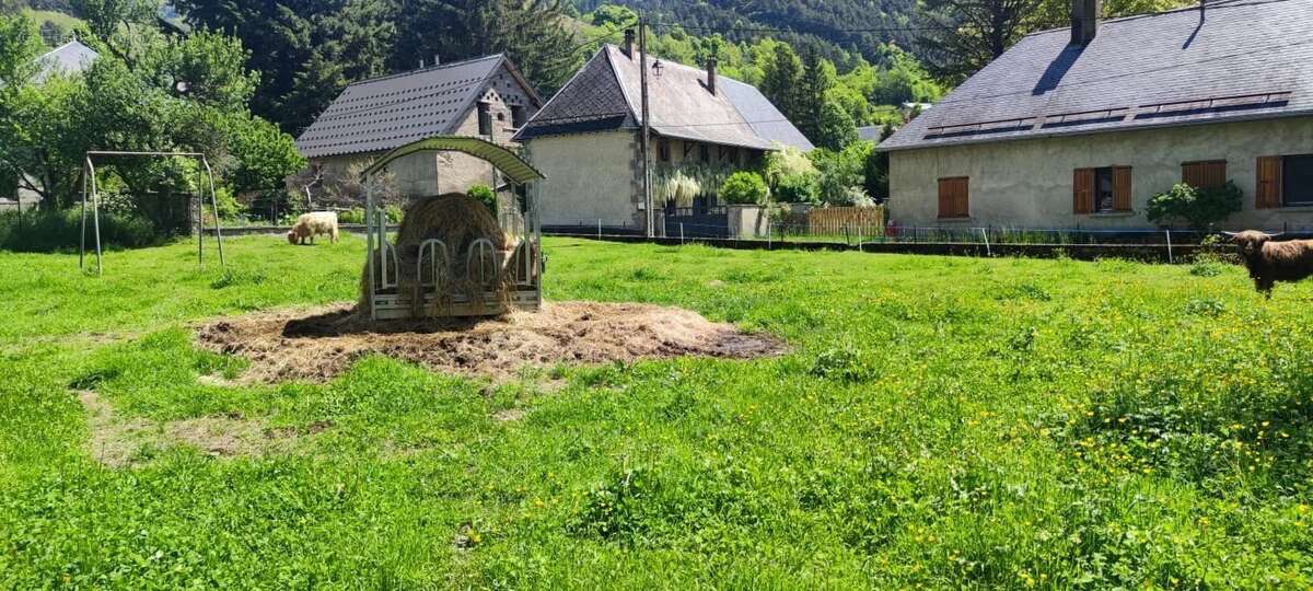 Terrain à CHANTELOUVE