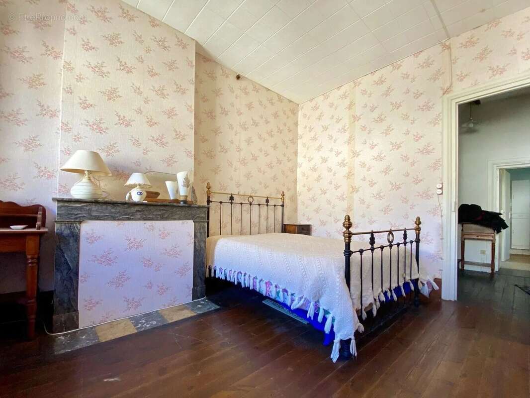 Grande maison avec extérieur au coeur d'un joli village - photo 10
