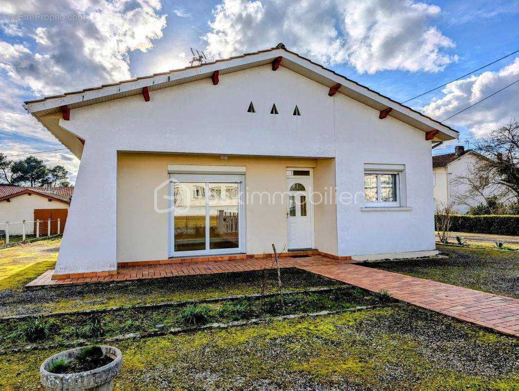 Maison à CASTELJALOUX