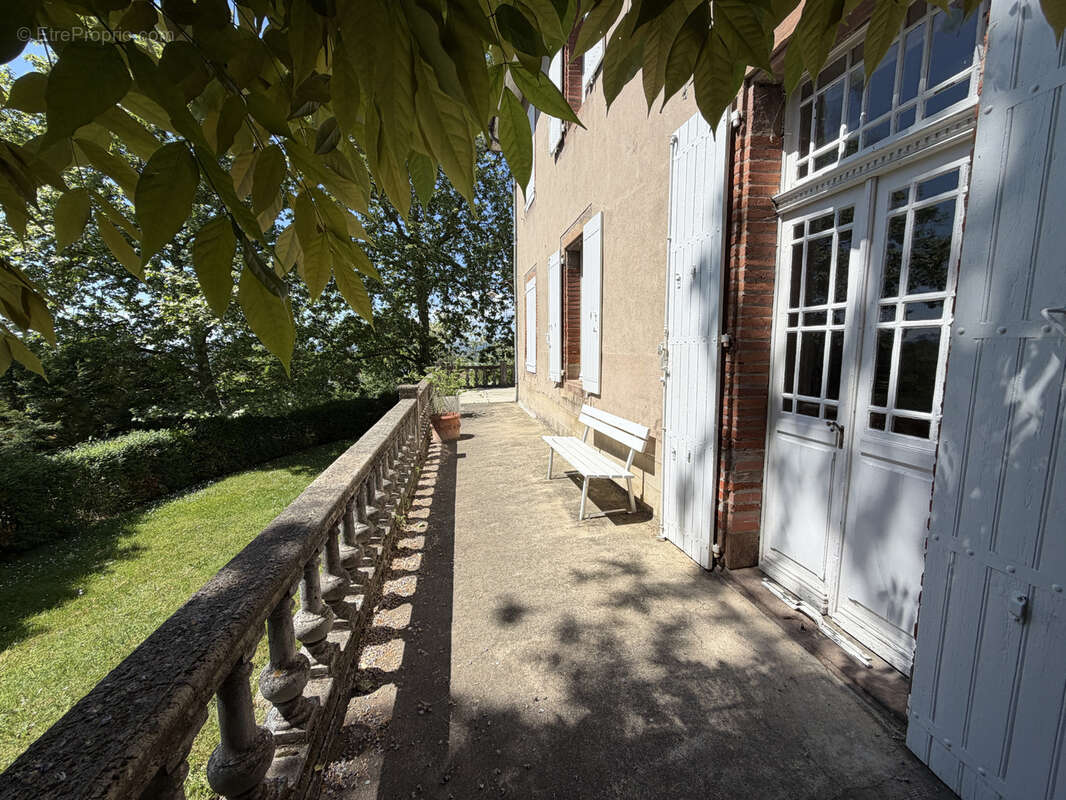 Maison à SAINT-JUERY
