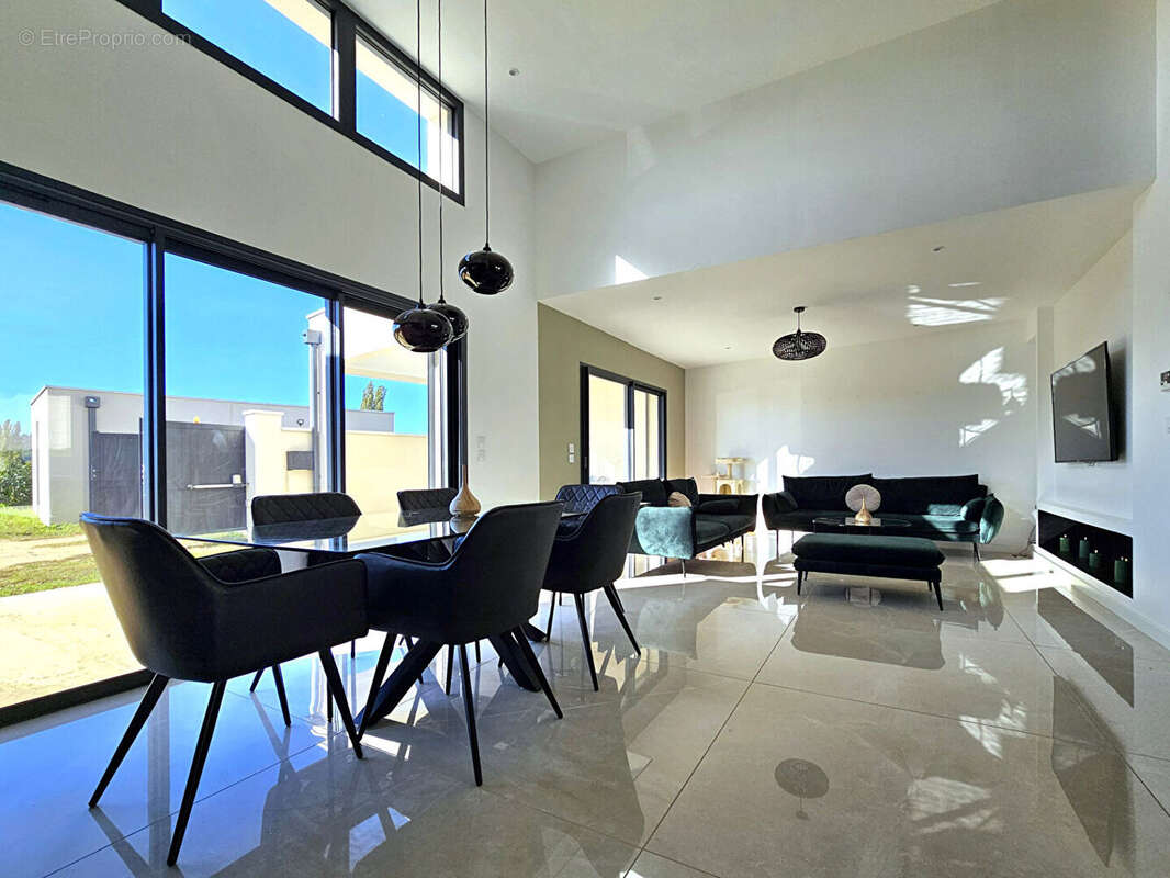 Maison contemporaine de 2023 à Peyrins - photo 2