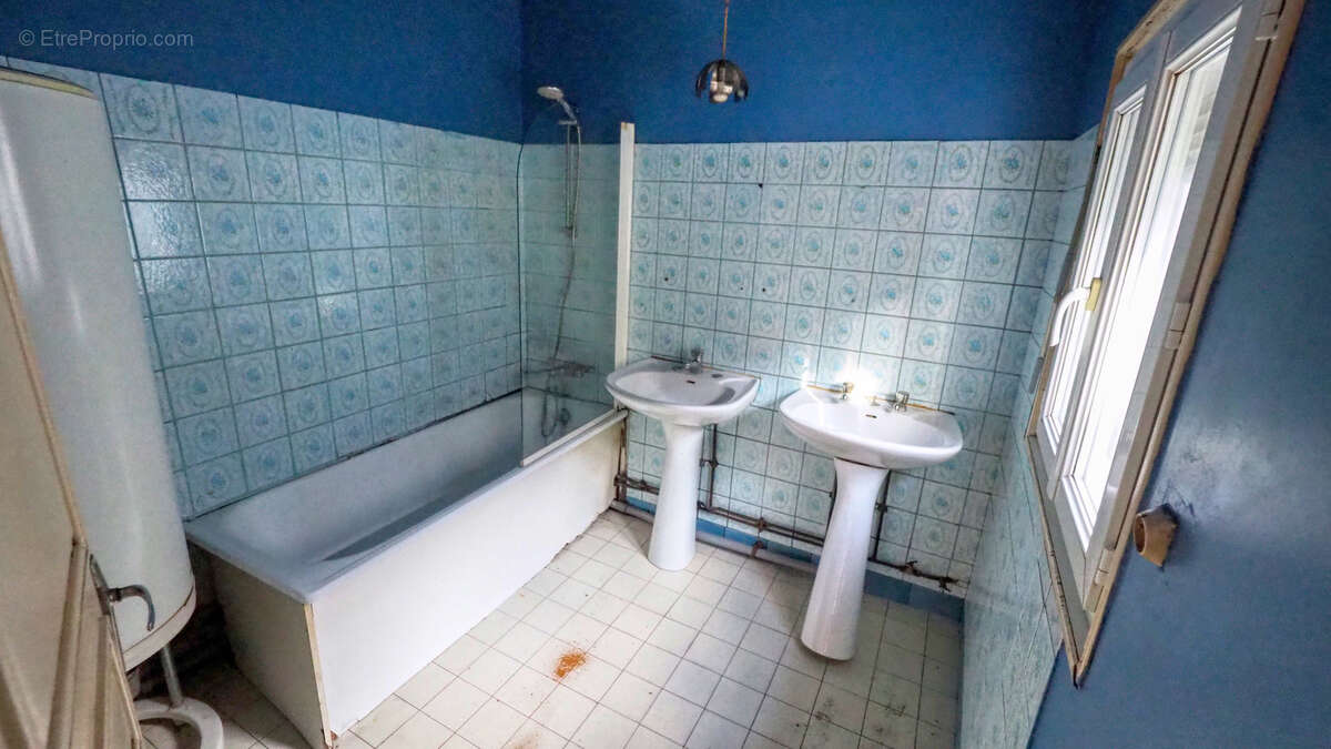 Maison à SAINT-LEGER-LES-DOMART