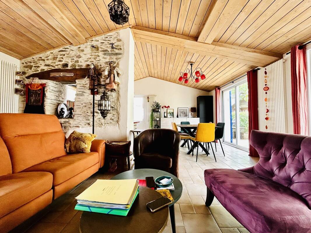 Maison à BOUGUENAIS