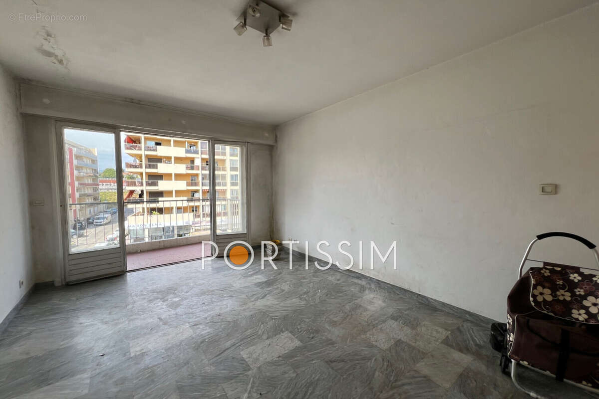 Appartement 28 m² à Cagnes-Sur-Mer  - photo 9