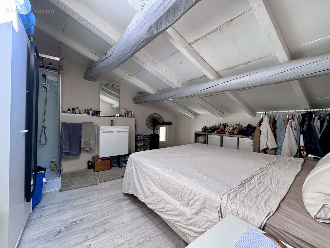 Appartement à L&#039;ISLE-SUR-LA-SORGUE