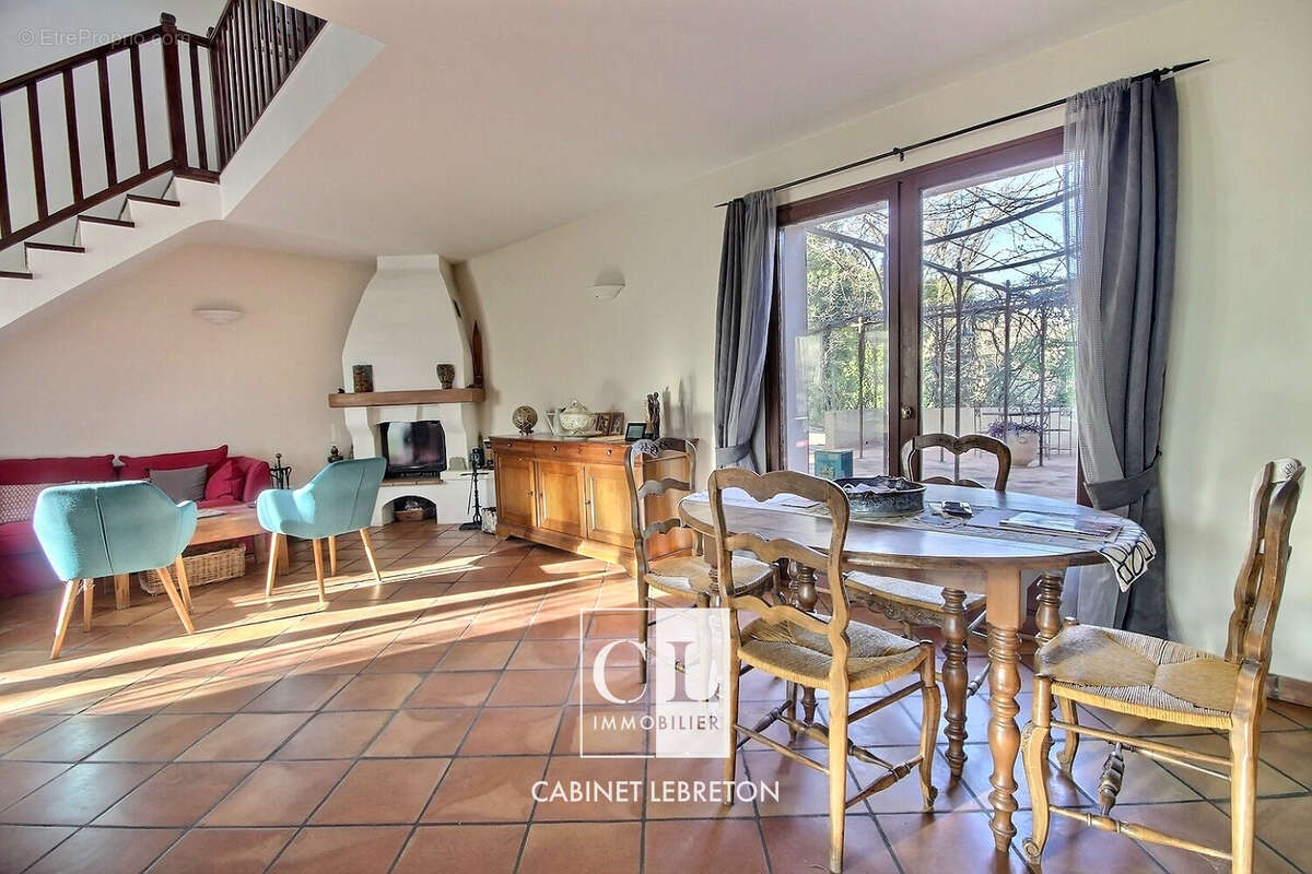 Maison à CADOLIVE