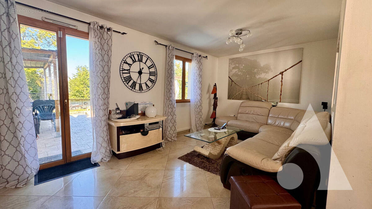 Maison à VILLERS-COTTERETS