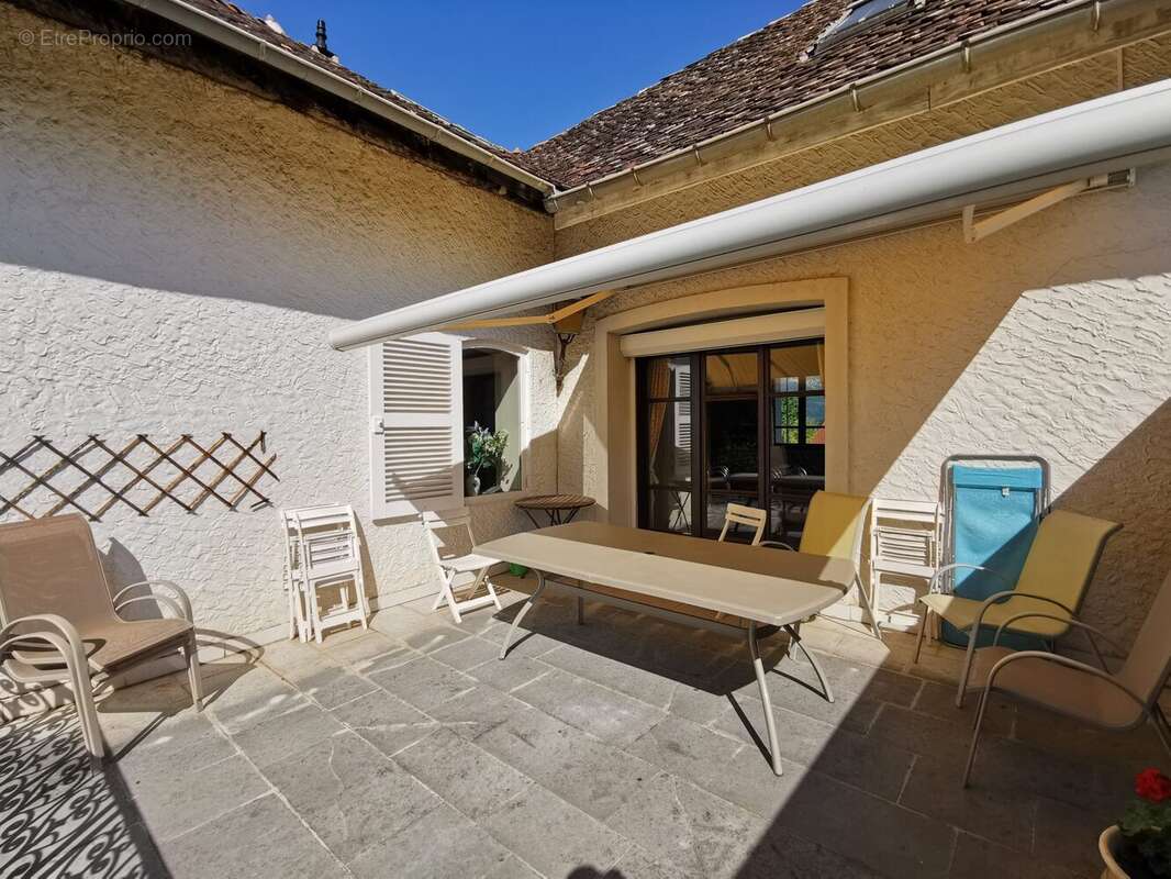 Maison à MONTBONNOT-SAINT-MARTIN