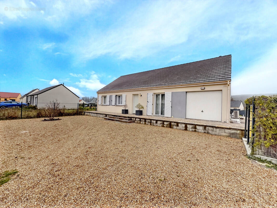 Maison à EZY-SUR-EURE