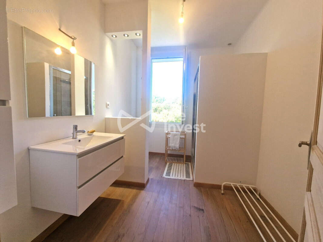 Maison à CASTELSARRASIN