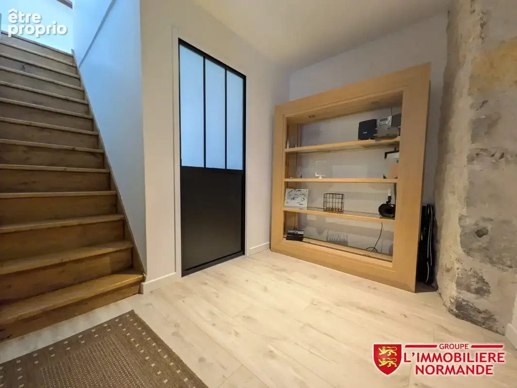 Maison de caractère avec dépendance - photo 8