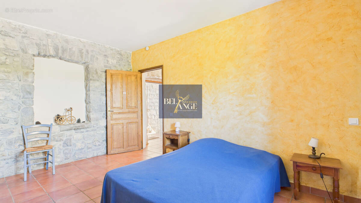 Maison à SAINT-ALBAN-AURIOLLES