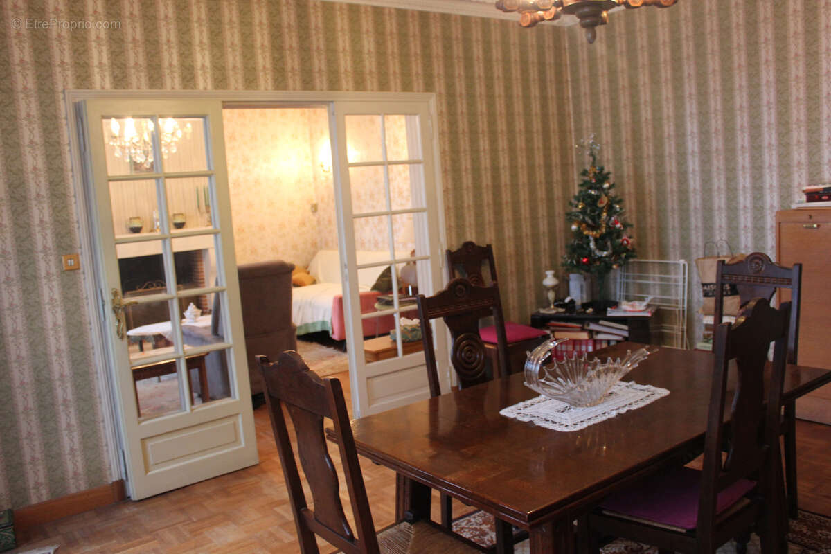 Maison 128 m² à Gizeux  - photo 3