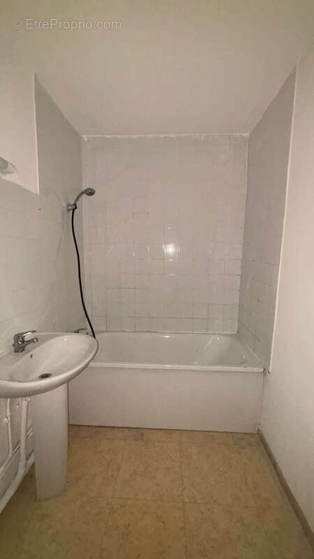 Appartement à PORT-DE-BOUC