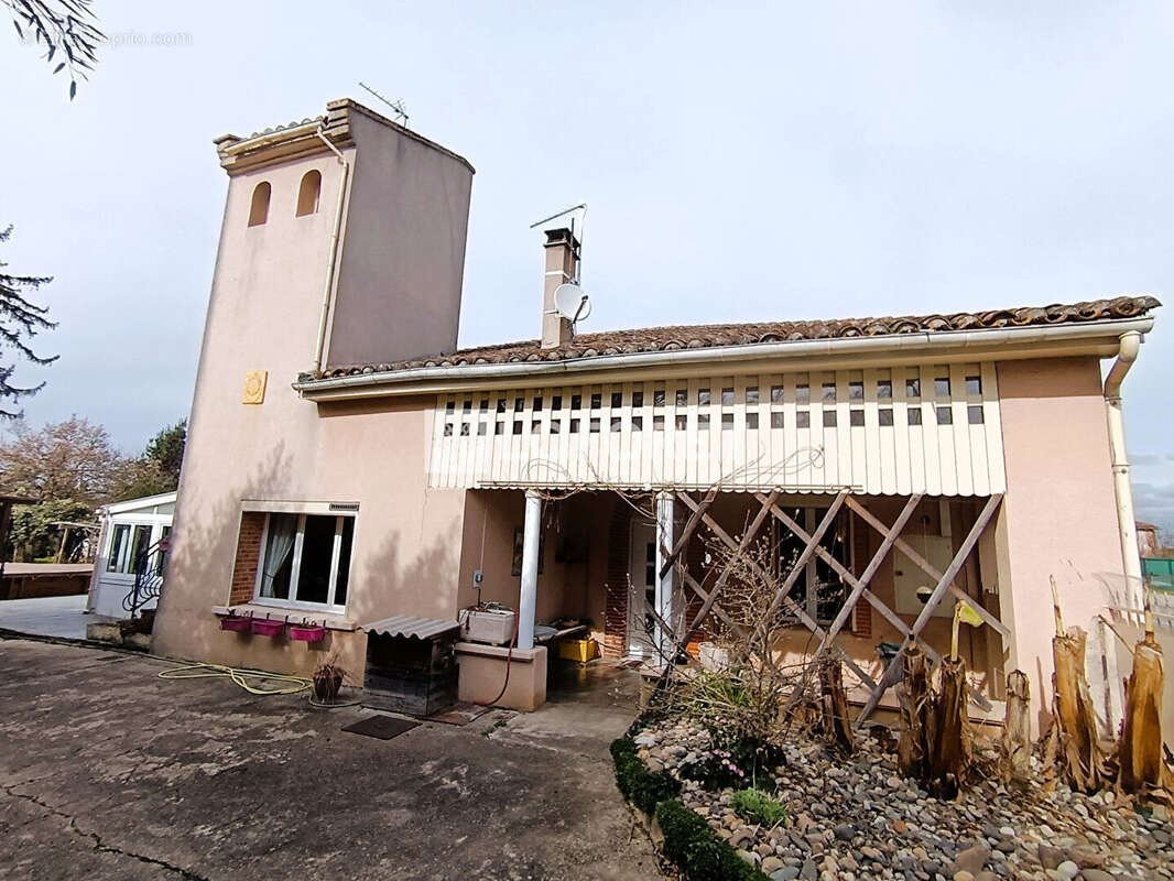 Maison à SAINT-NICOLAS-DE-LA-GRAVE