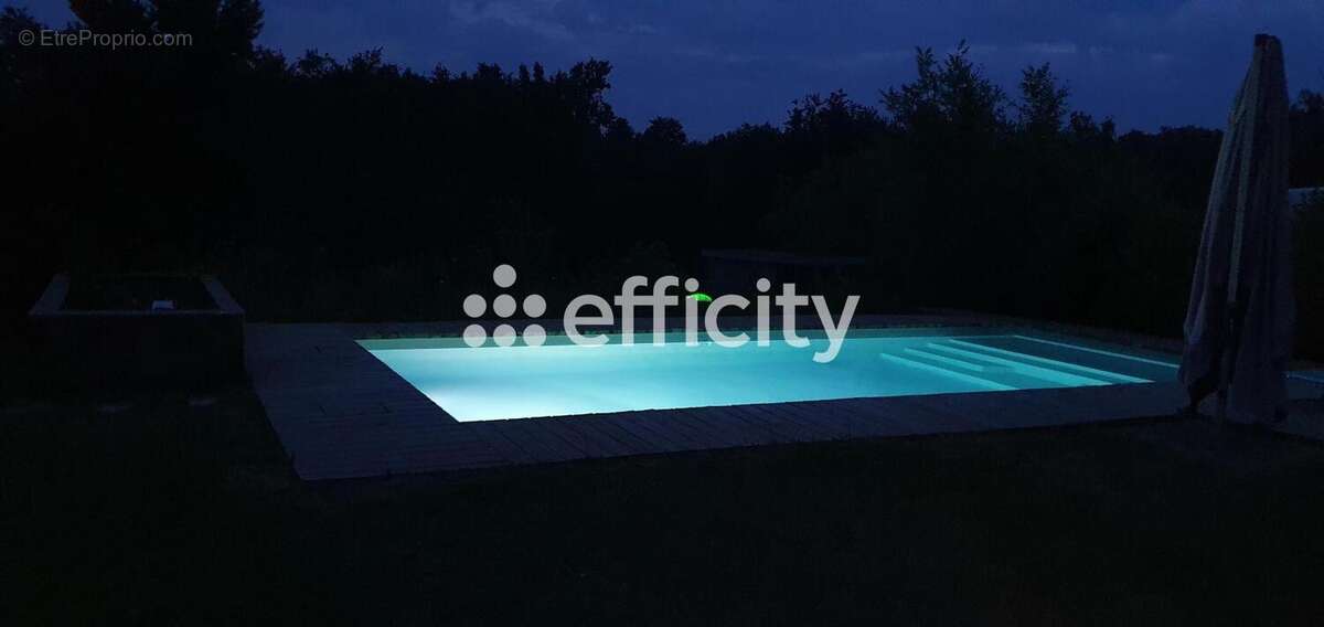 Maison à SAINT-VIANCE