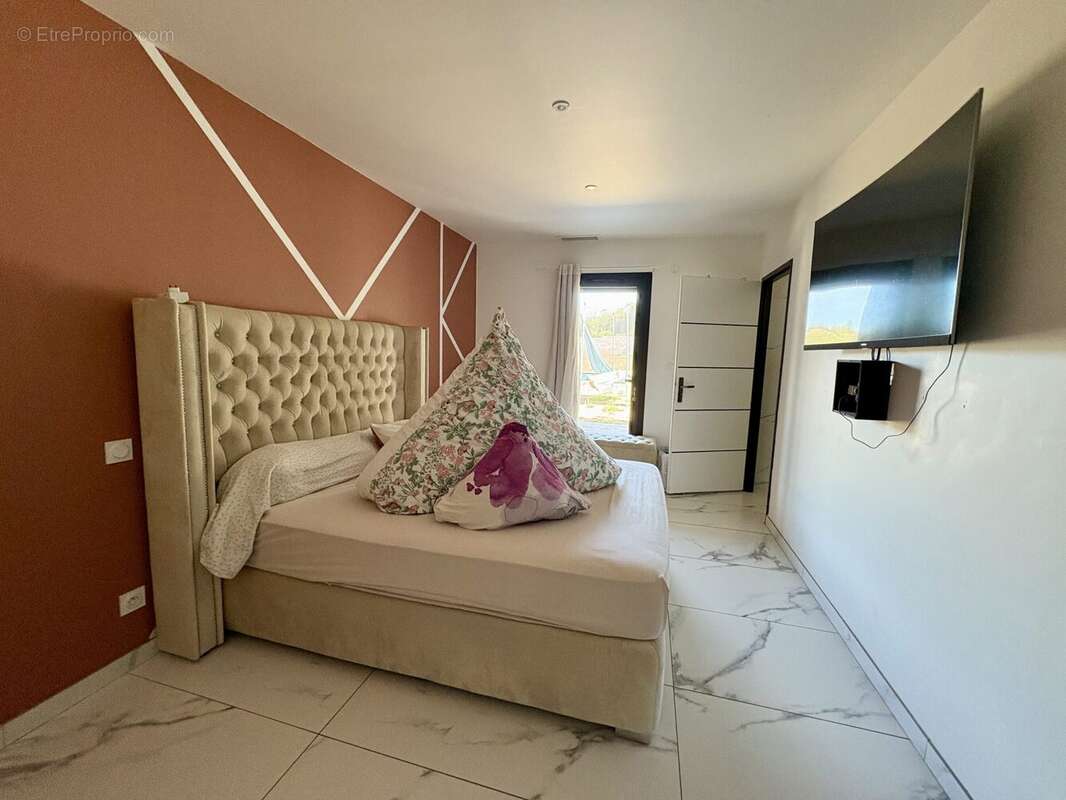 Maison 134 m² à Berriac  - photo 9