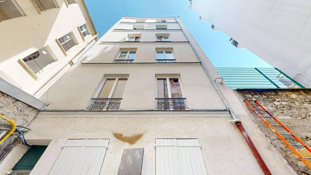 Appartement à PARIS-18E