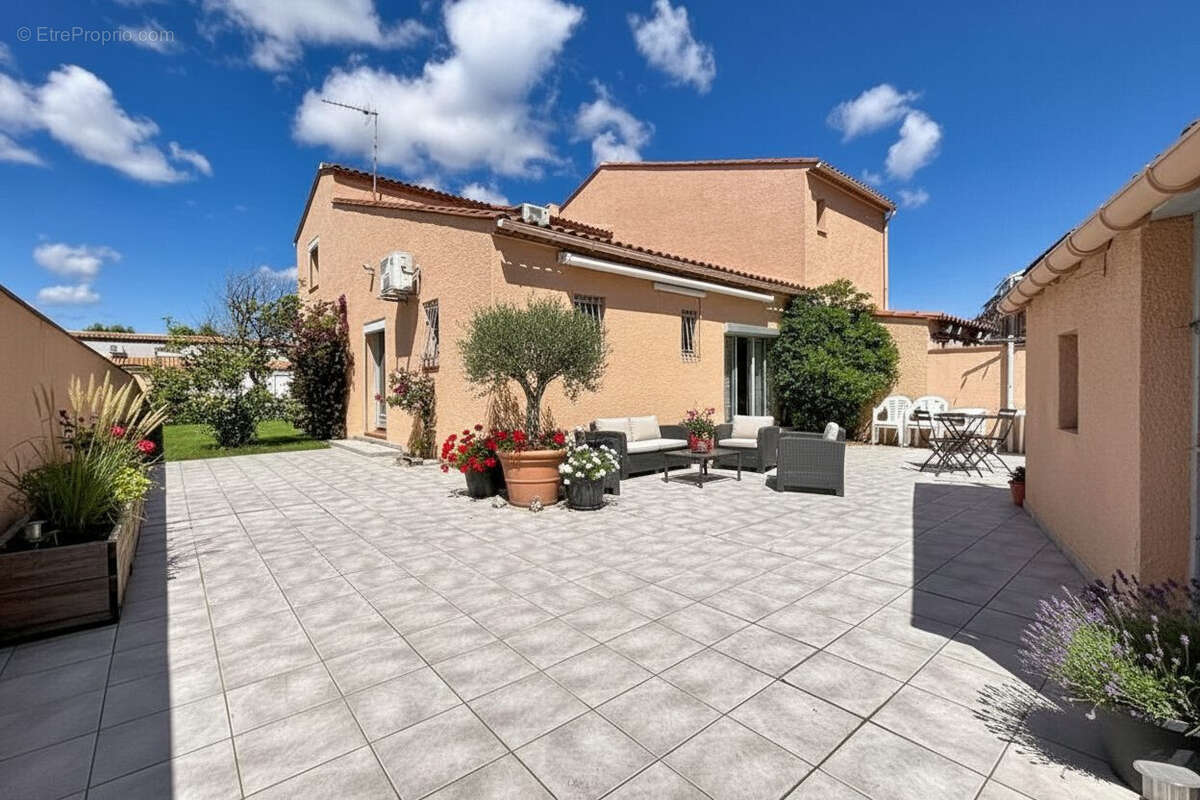 Maison à SAINT-CYPRIEN