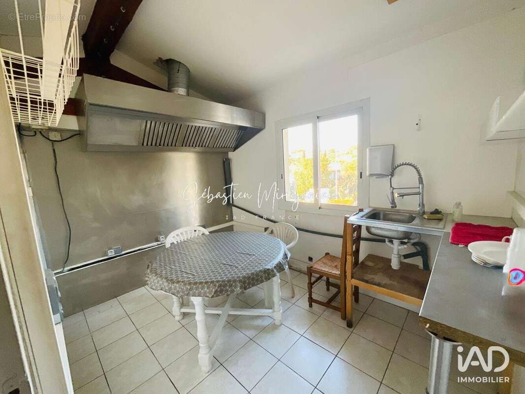 Photo 7 - Commerce à SANARY-SUR-MER