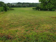 Terrain à MONTAZEAU