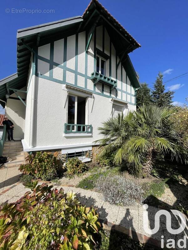 Photo 1 - Maison à BRUNOY