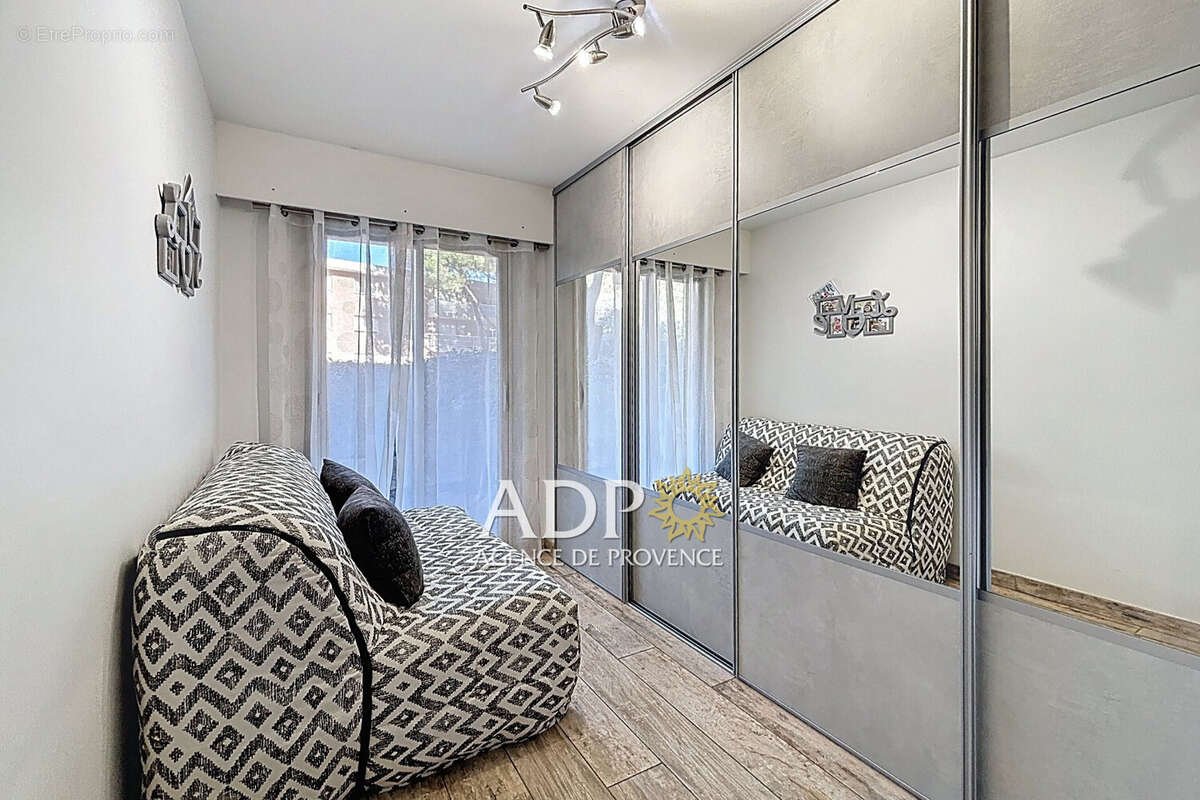 Appartement à MANDELIEU-LA-NAPOULE